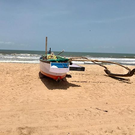 Pele'S Windsong Wood Cottage On The Beach Benaulim Exterior foto